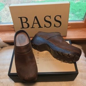 Bass-Edith brown leather mules